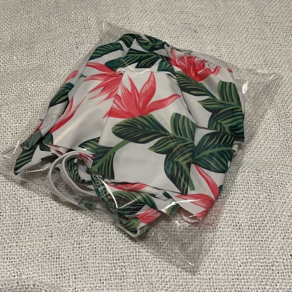 Heat Move Retro Double Ruffled Flounce Bikini Top - Picture 12 of 12
